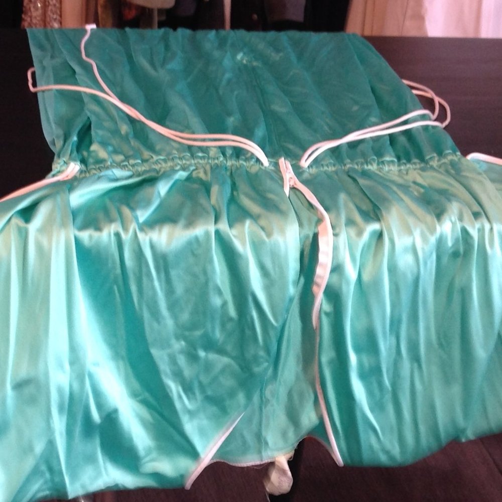 Vanity Fair Sleepwear Vintage Big Lot 25ish Pieces